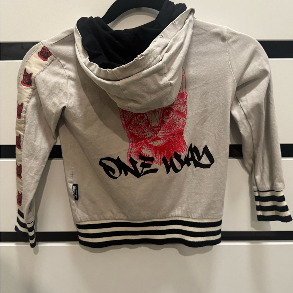 nununu Gray Hoodie with Red Cat Graphic